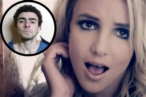 Unknown Britney Spears Criminal LRC [03:32.90] .
